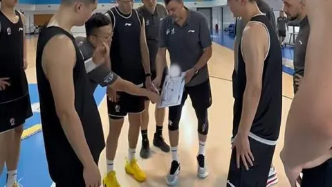 万隆队印尼总杯大放异彩，午后赛事7中6，不容错过